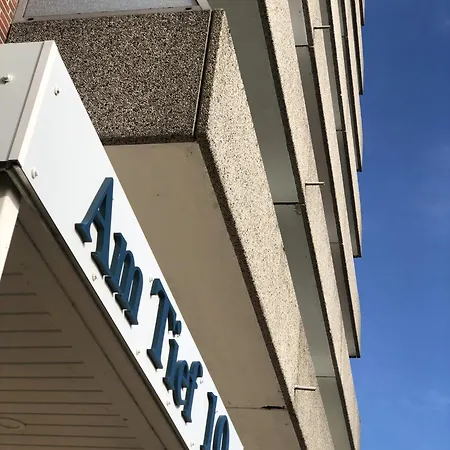 Tief 10 Meeresleuchten Mit Internet 704 *